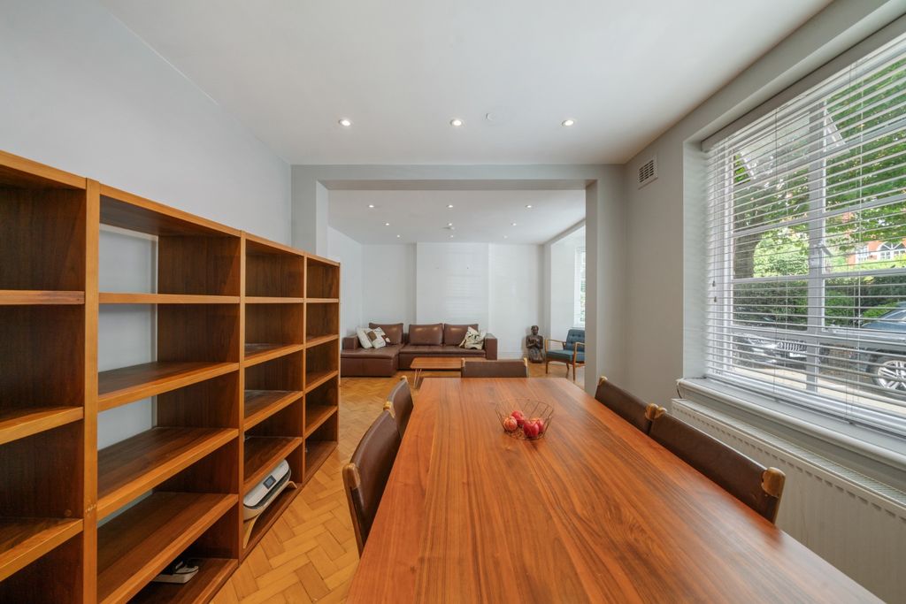 Property photo 2 of 11 5144922