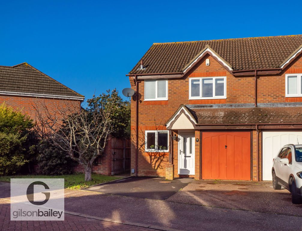 Property photo 1 of 12 44Winstanleyroad-10