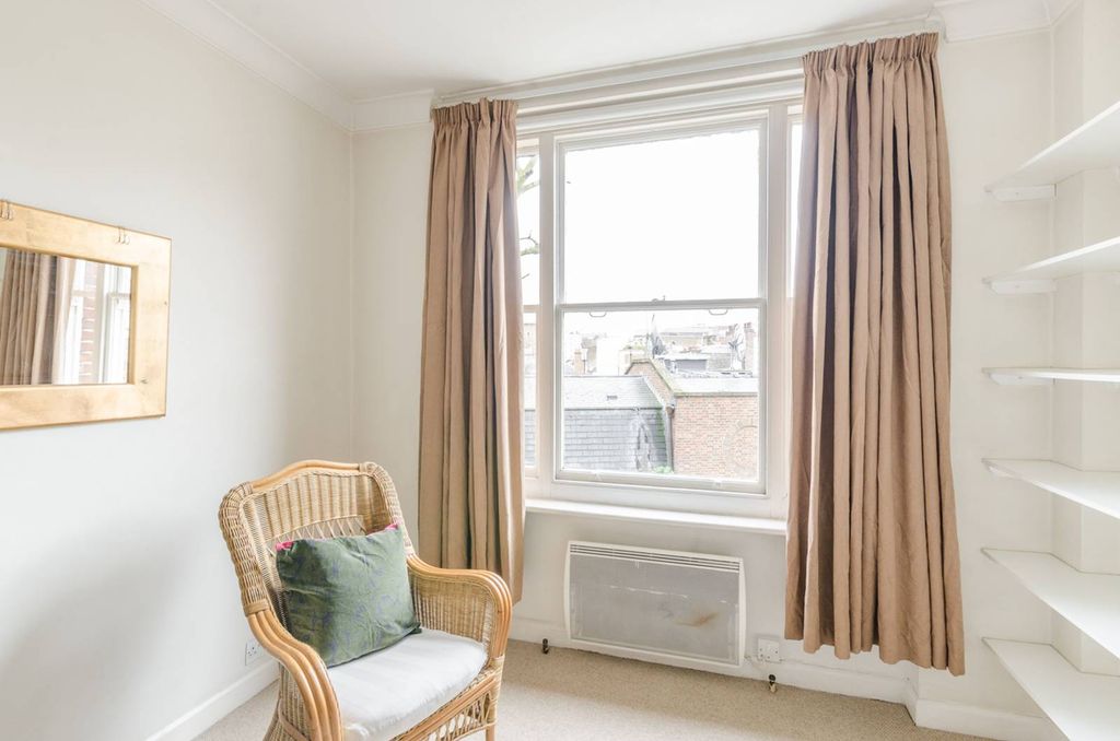 Property photo 1 of 6