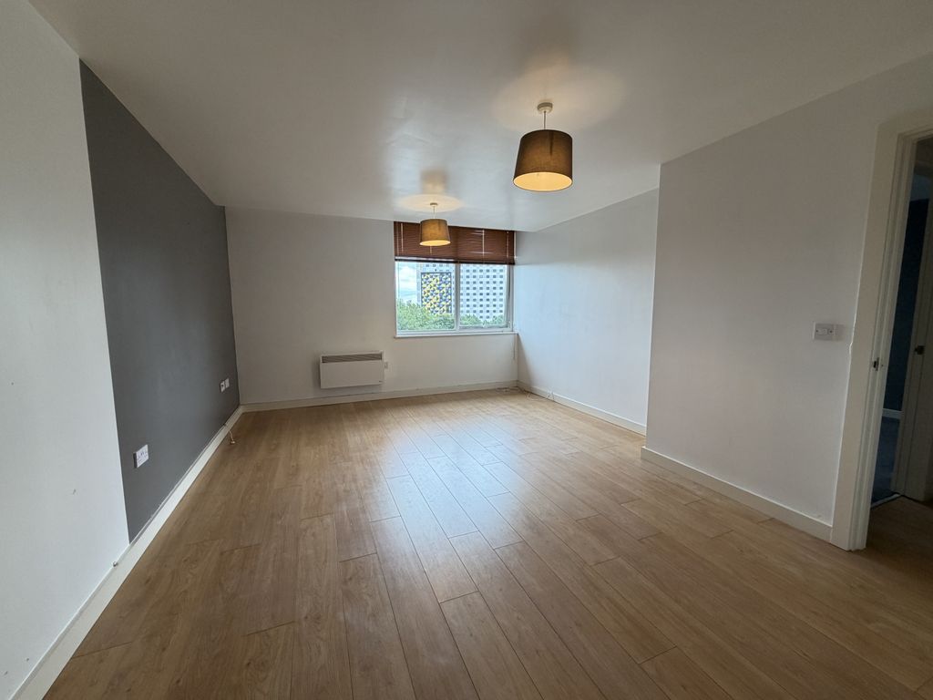 Property photo 1 of 8 Img_1333
