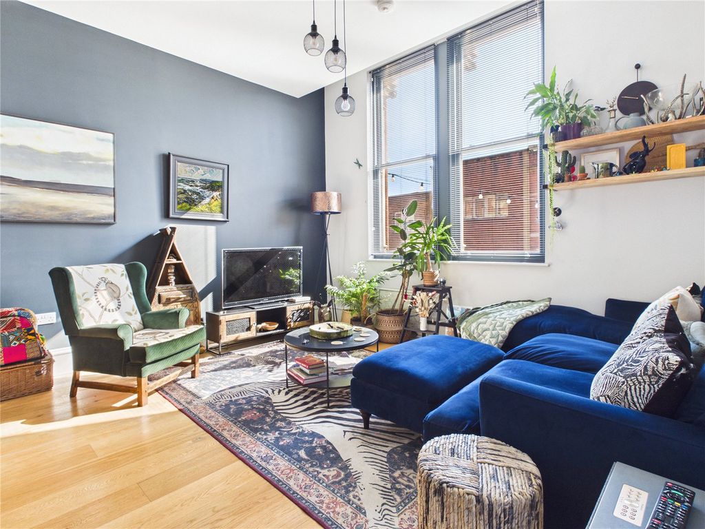 Property photo 3 of 16 Picture No. 20