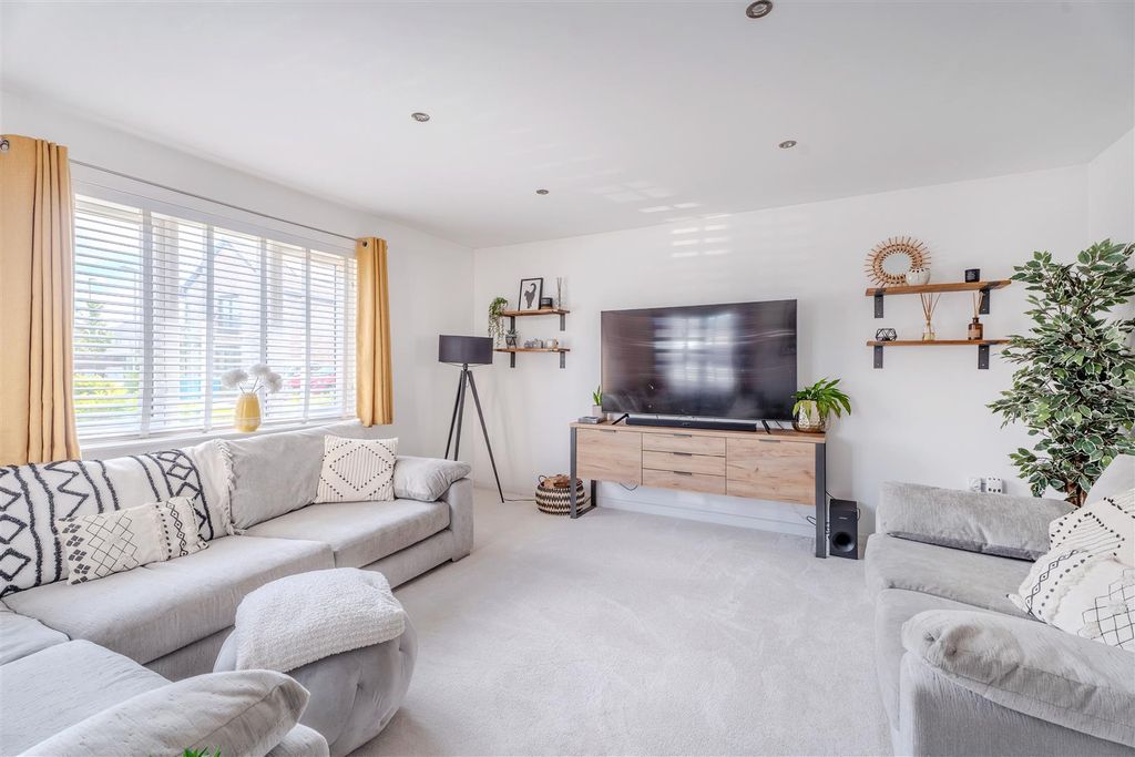 Property photo 2 of 26 22Sevenwells-12.Jpg