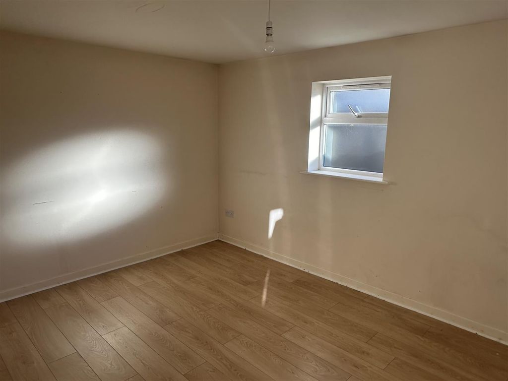 Property photo 3 of 15 Img_2662.Jpg