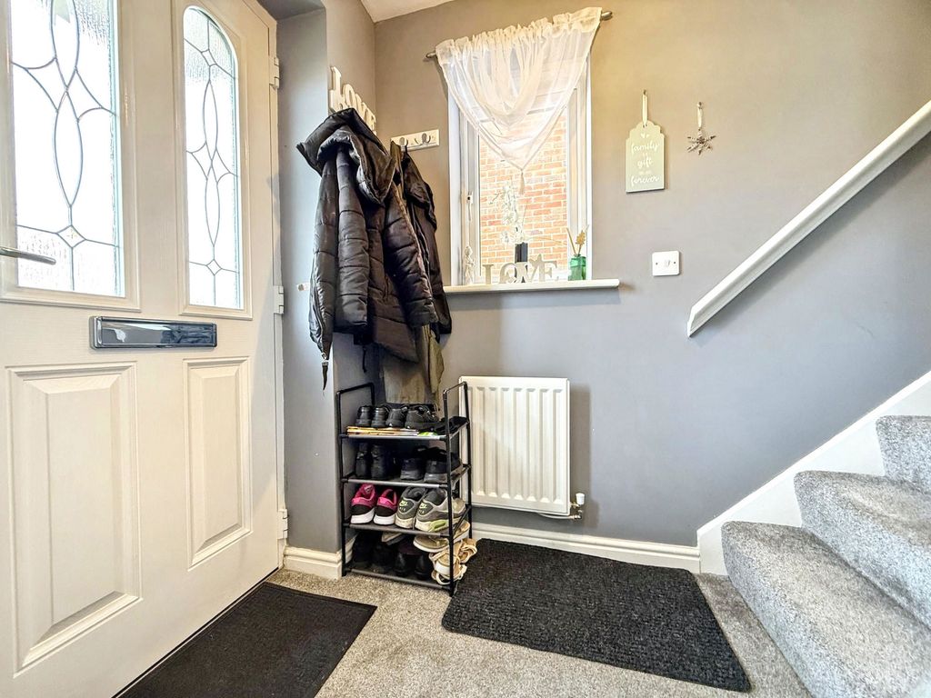 Property photo 3 of 23