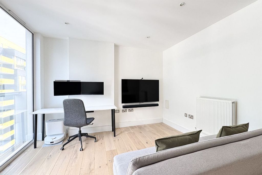 Property photo 2 of 7