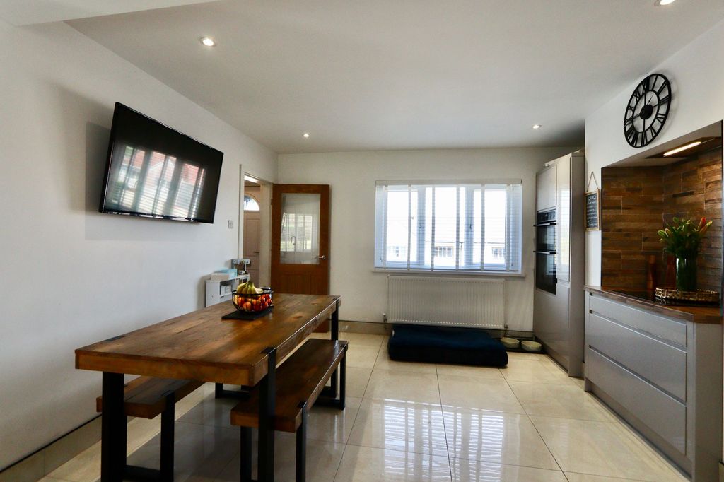 Additional image 11 of 3 bed terraced house for saleTreowen Road, Newbridge NP11