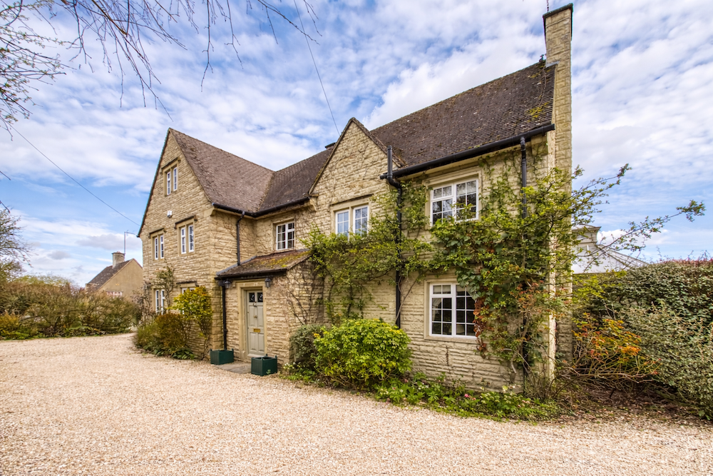 Property photo 1 of 24