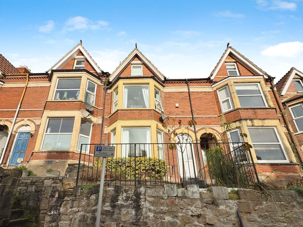 Property photo 1 of 28 Ade82958-7