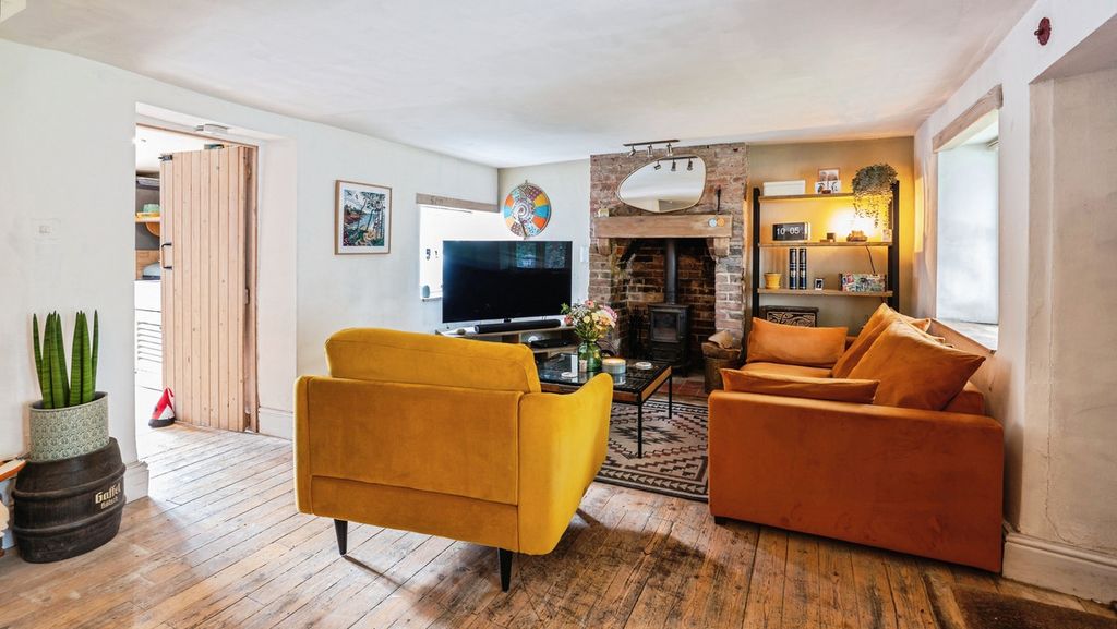 Property photo 2 of 16