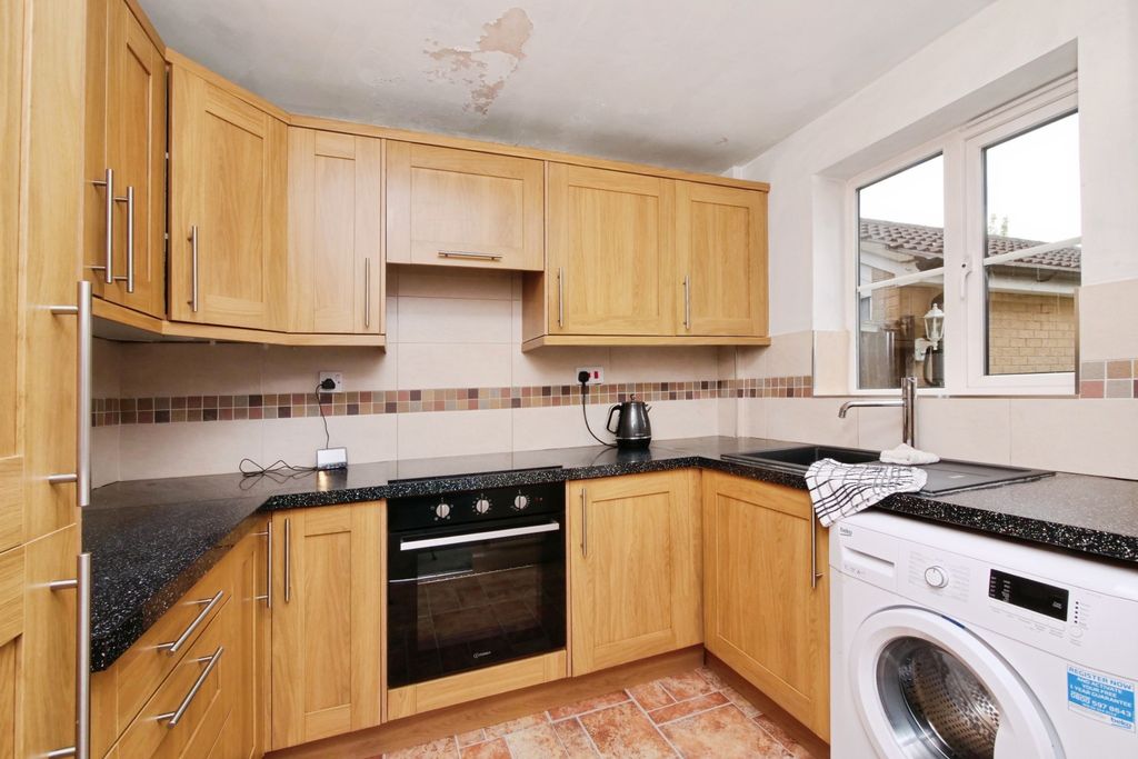 Property photo 3 of 20 Pnmb0635