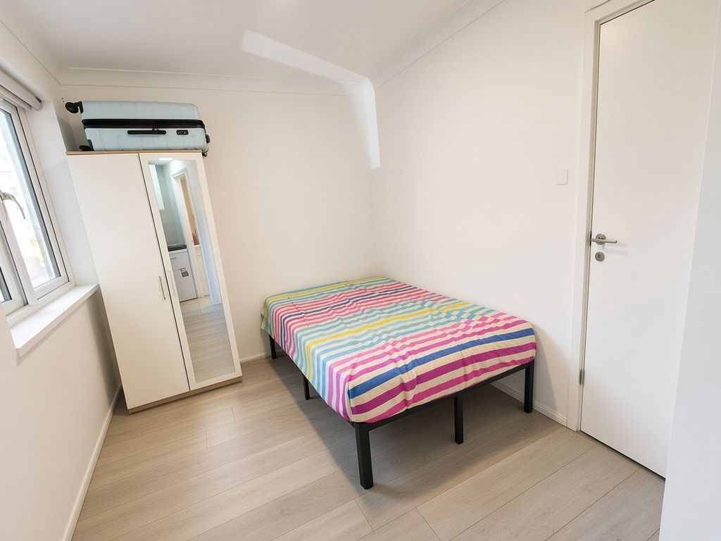 Property photo 1 of 3