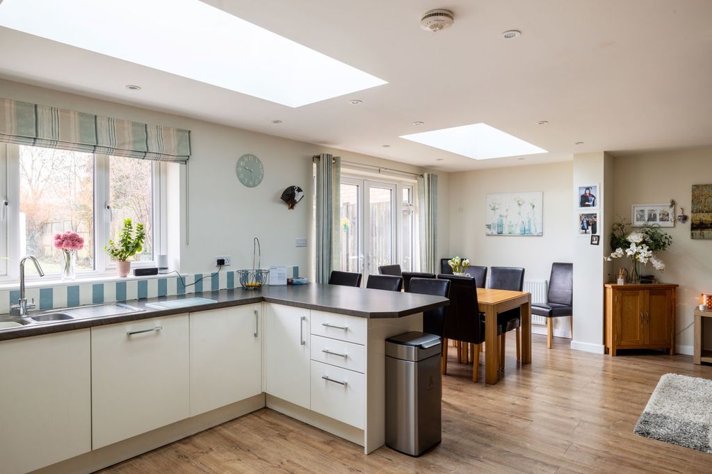 Property photo 3 of 19