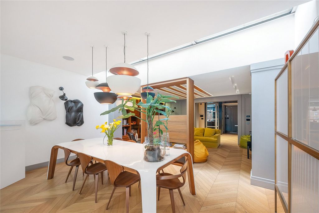 Property photo 3 of 37 Picture No. 39