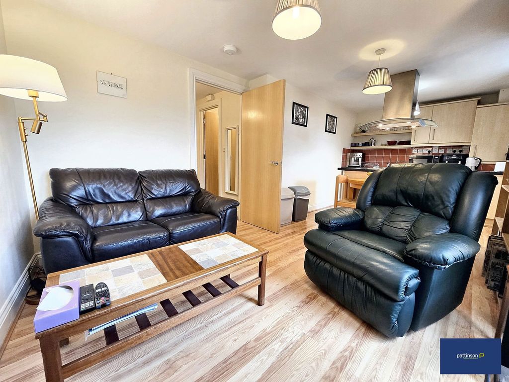Property photo 1 of 4