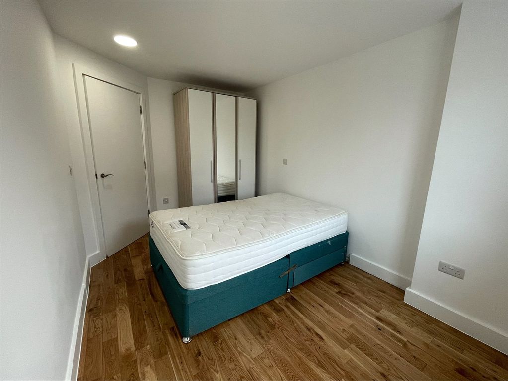 Property photo 3 of 4 Picture No. 06
