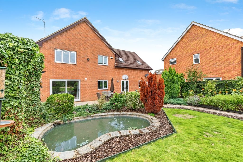 Property photo 1 of 29