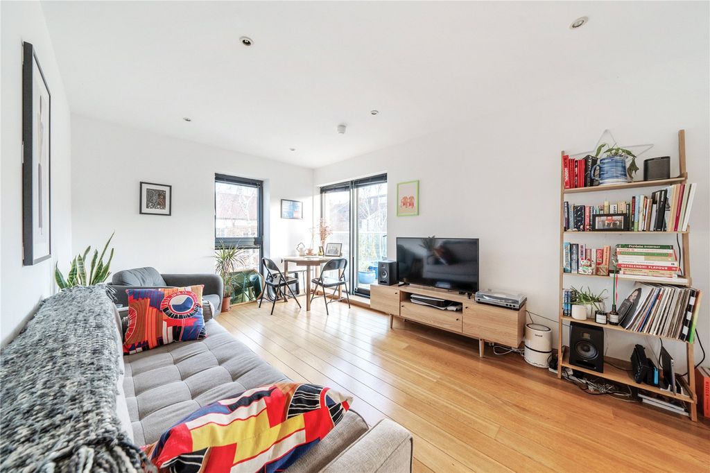 Property photo 3 of 16 Picture No. 85