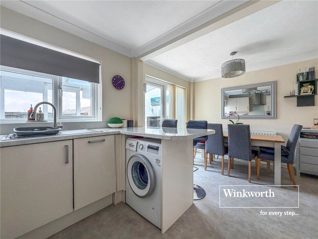 Property photo 3 of 15 Picture No. 06