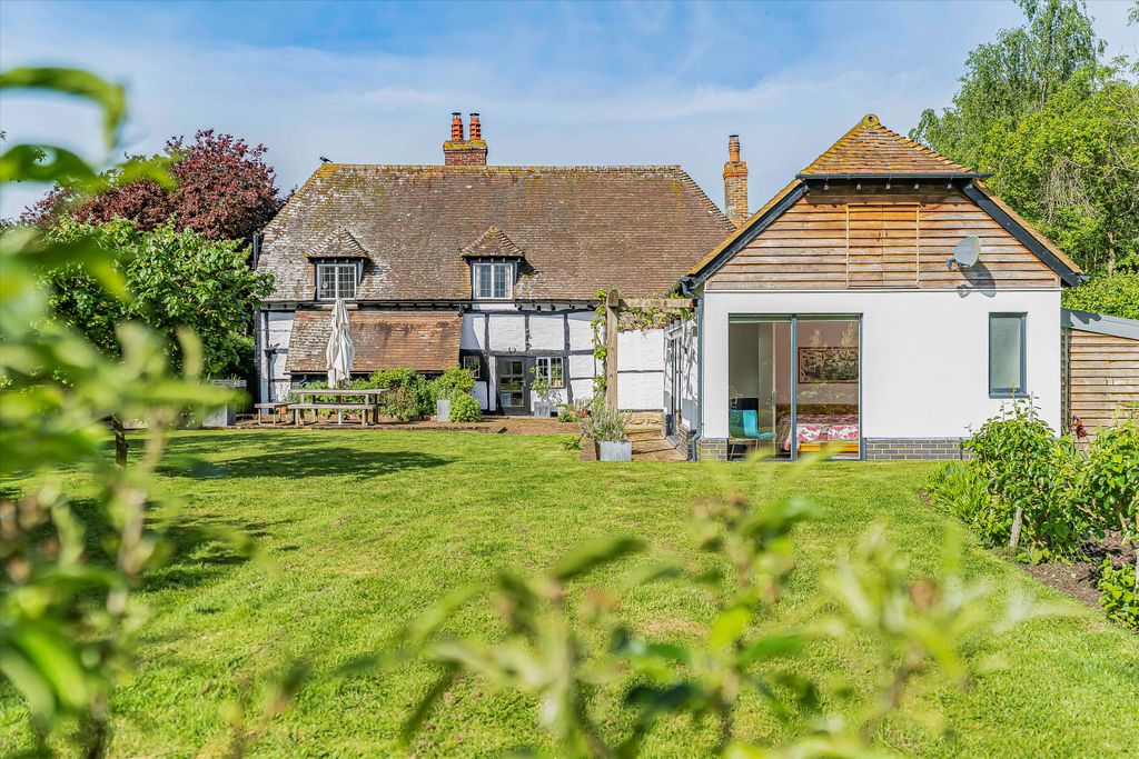 Property photo 2 of 35 Image