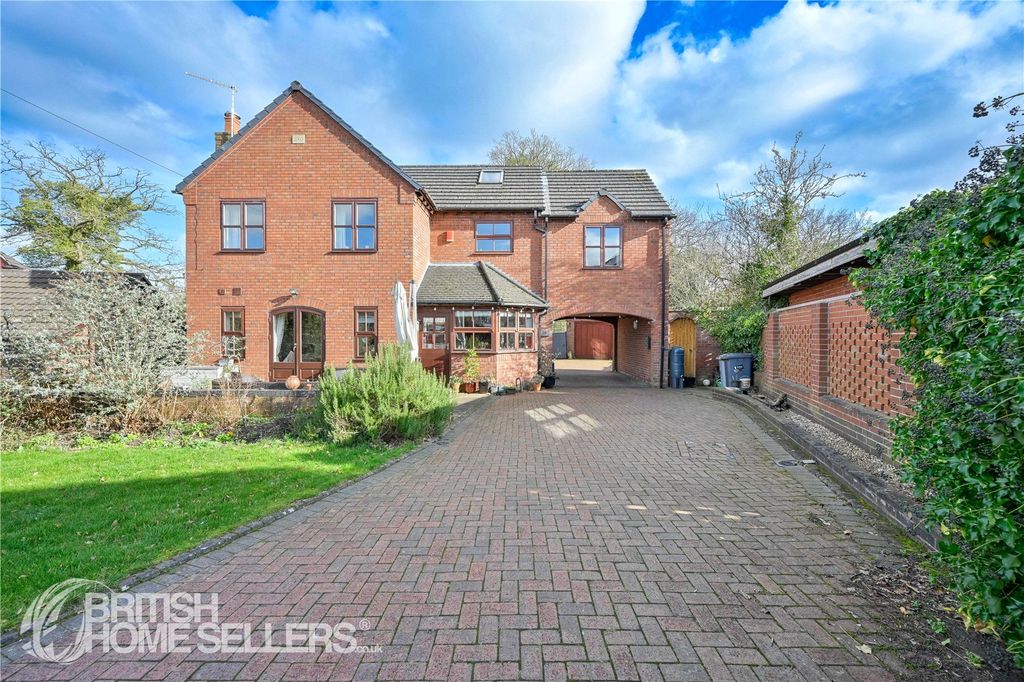 Property photo 3 of 35 Picture No. 12