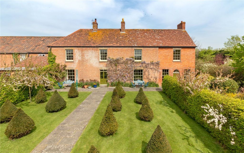 Property photo 1 of 42 Picture No. 03