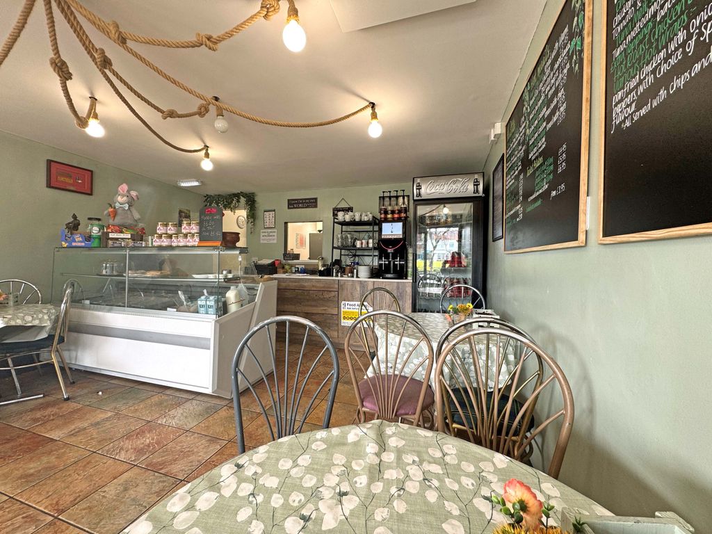 Property photo 2 of 5