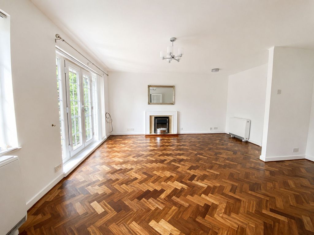 Property photo 2 of 5