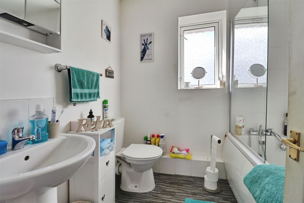 Property photo 3 of 11 71Fb377F-Img_2179-Img_2181.Jpg