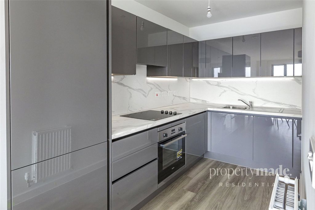 Property photo 3 of 17 Picture No. 11