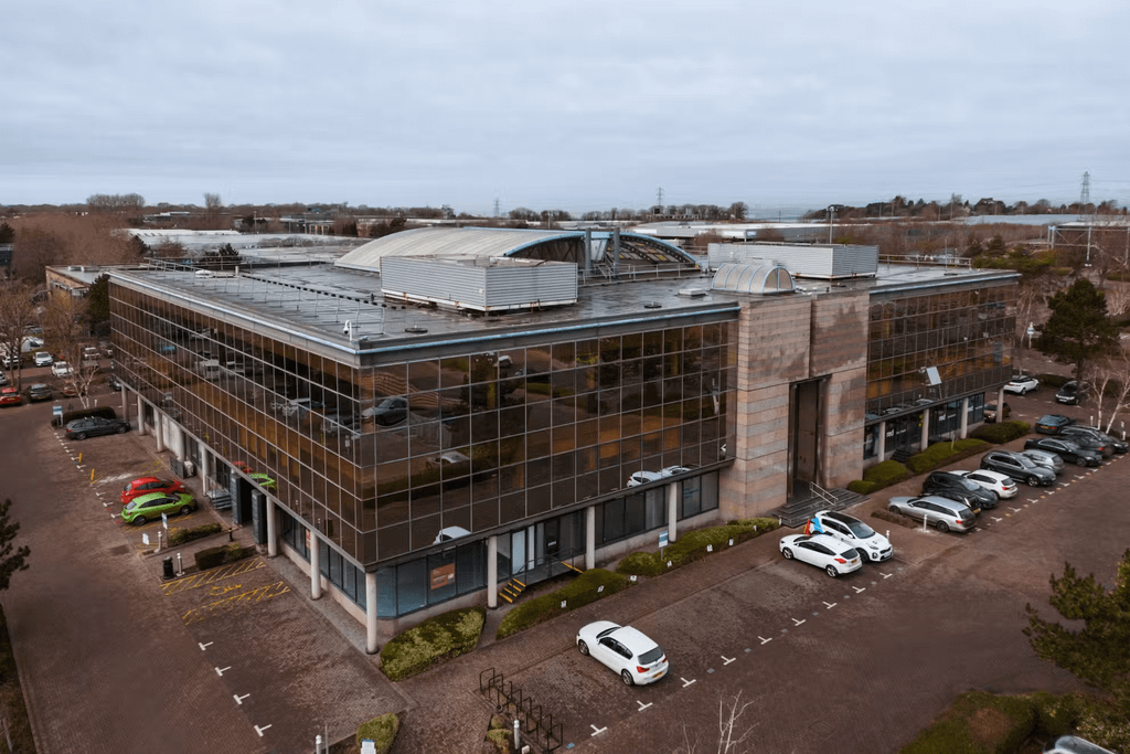 Property photo 1 of 9