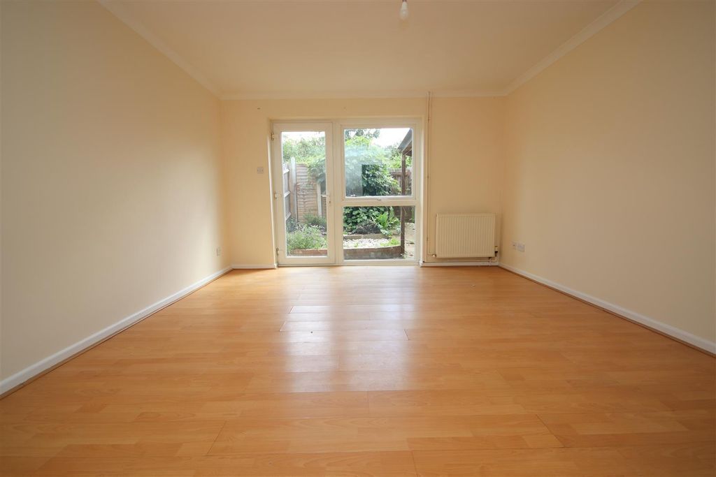 Property photo 2 of 7 Img_9747.Jpg