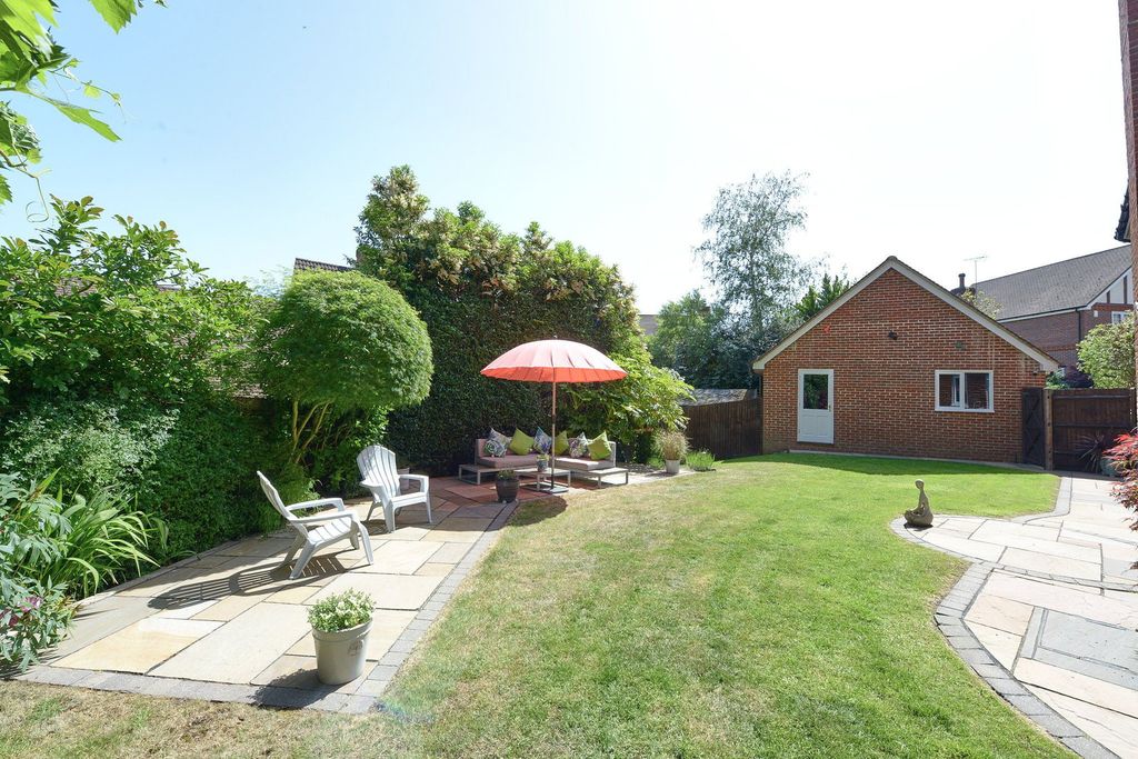 Additional image 21 of 5 bed detached house for saleFullerton Close, Fleet GU51