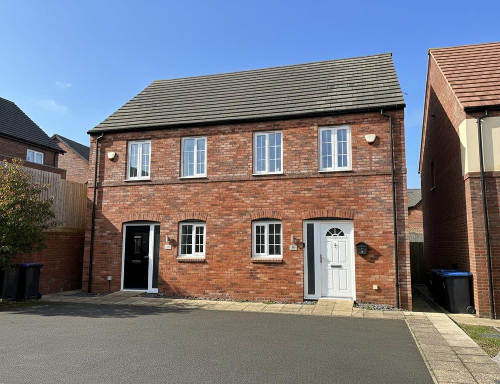 Property photo 1 of 11 Gemini_Generated_Image_Objafqobjafqobja.Png