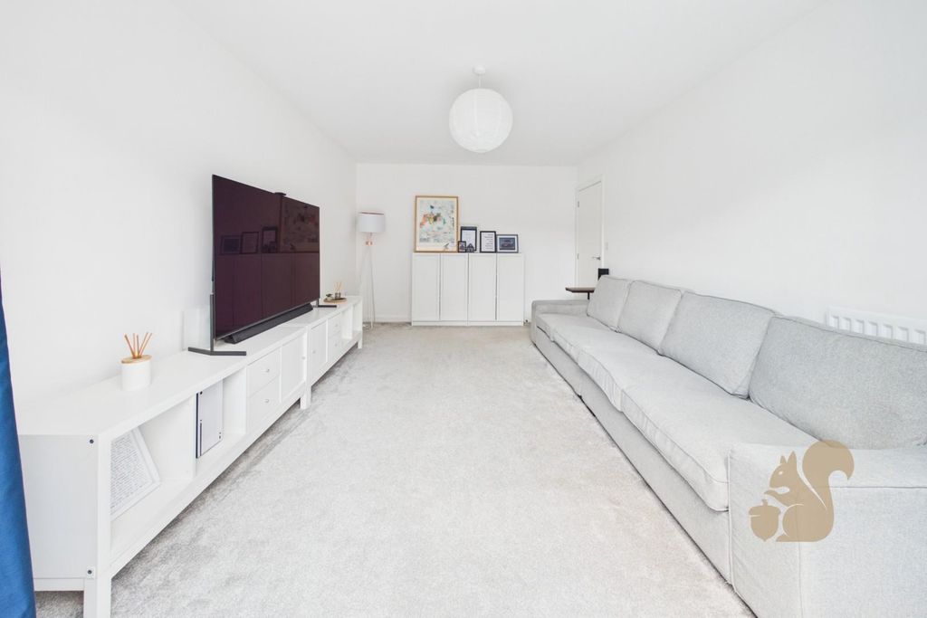Property photo 2 of 17 Living Room