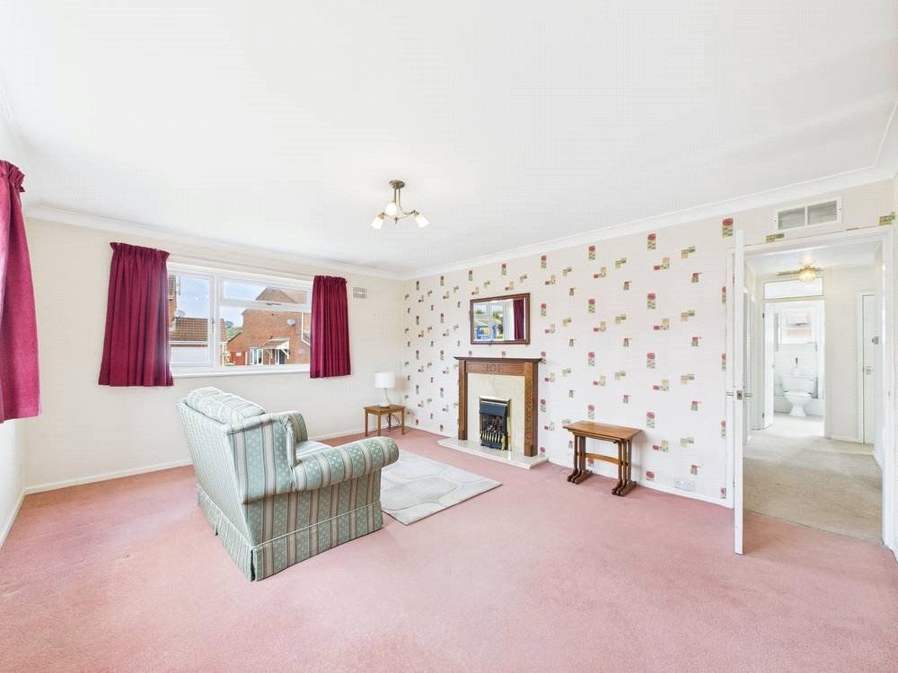 Property photo 3 of 18 Picture No. 01