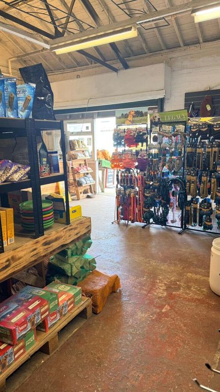 Property photo 3 of 6