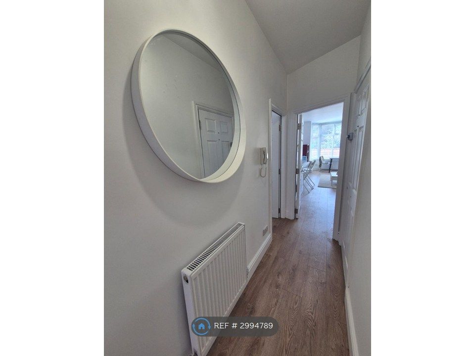 Property photo 3 of 22 Hallway
