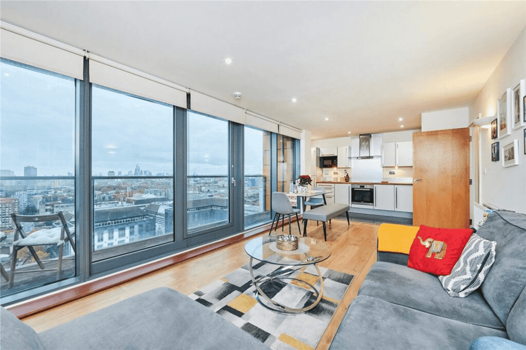 Property photo 2 of 20