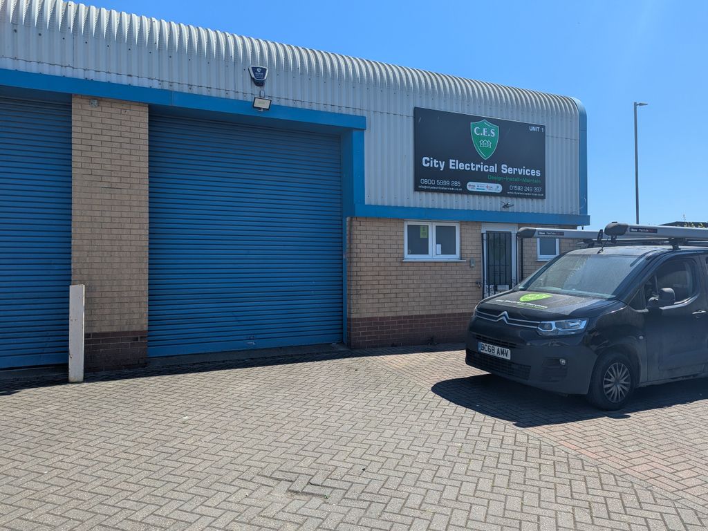 Property photo 1 of 5