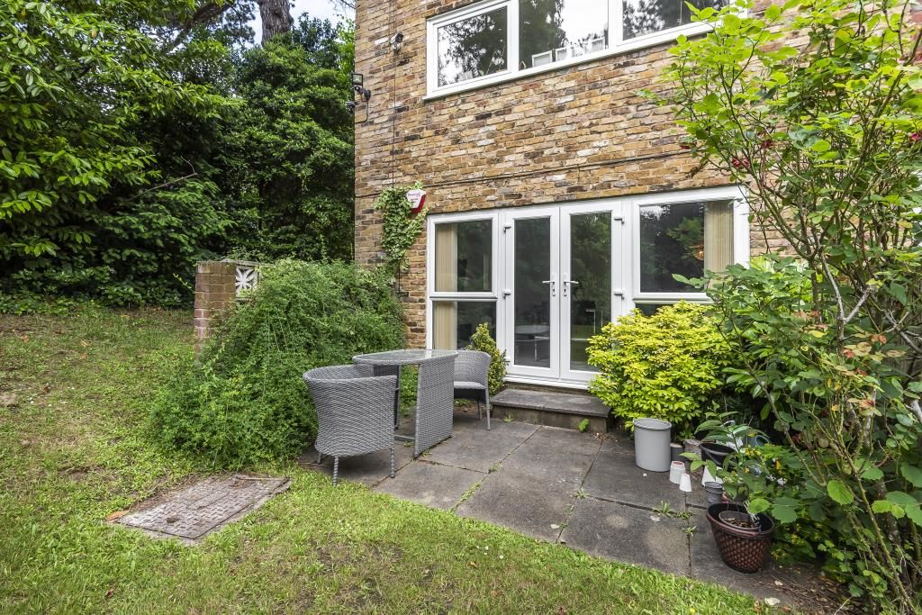 Property photo 3 of 10 External View