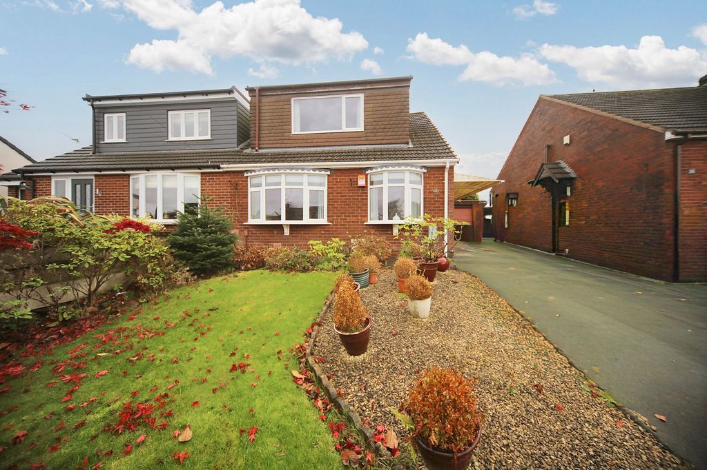 Property photo 1 of 28