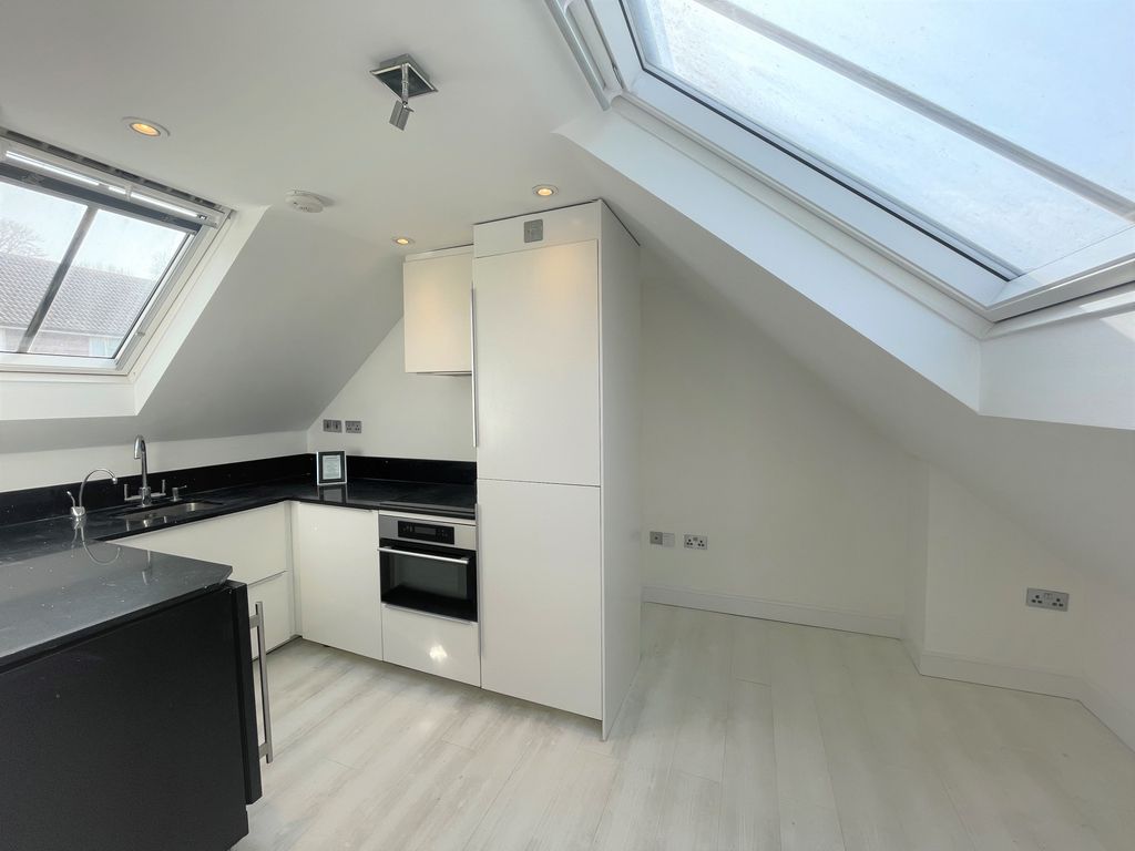 Property photo 1 of 6 Living Room