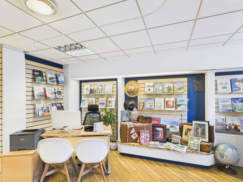 Property photo 2 of 36