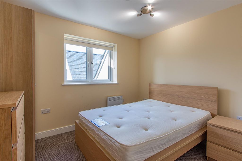 Property photo 3 of 5 Churchill Vill.Jpg