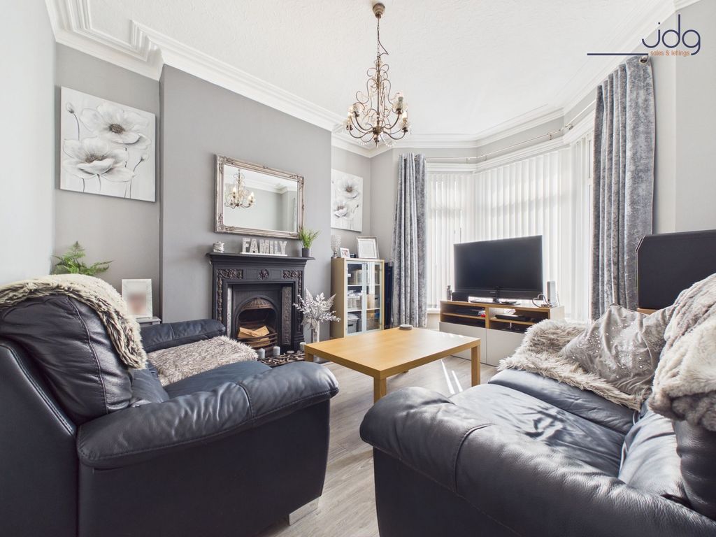 Property photo 3 of 13 Cosy Lounge