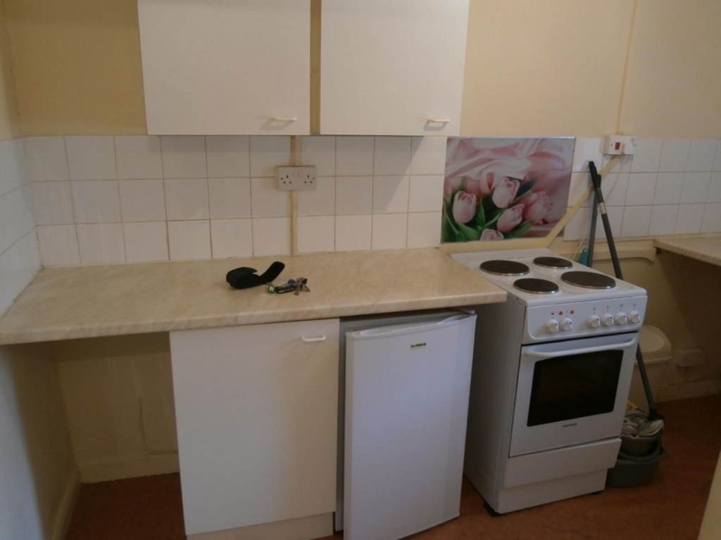 Property photo 3 of 6