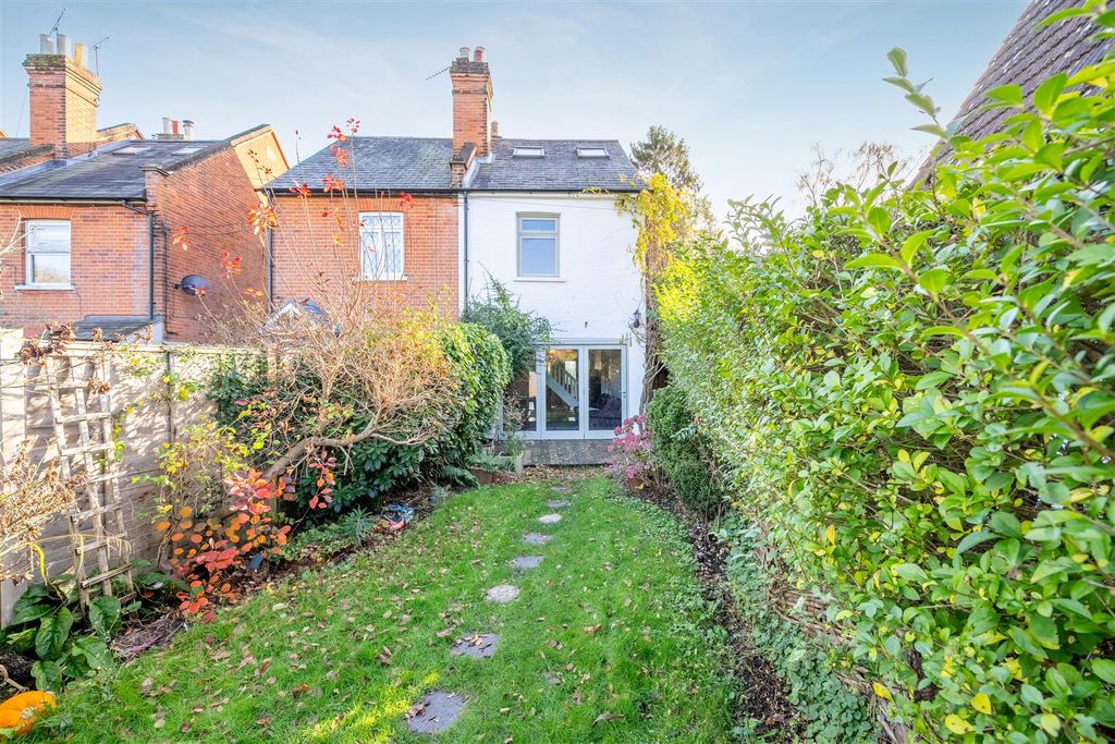 Property photo 1 of 11