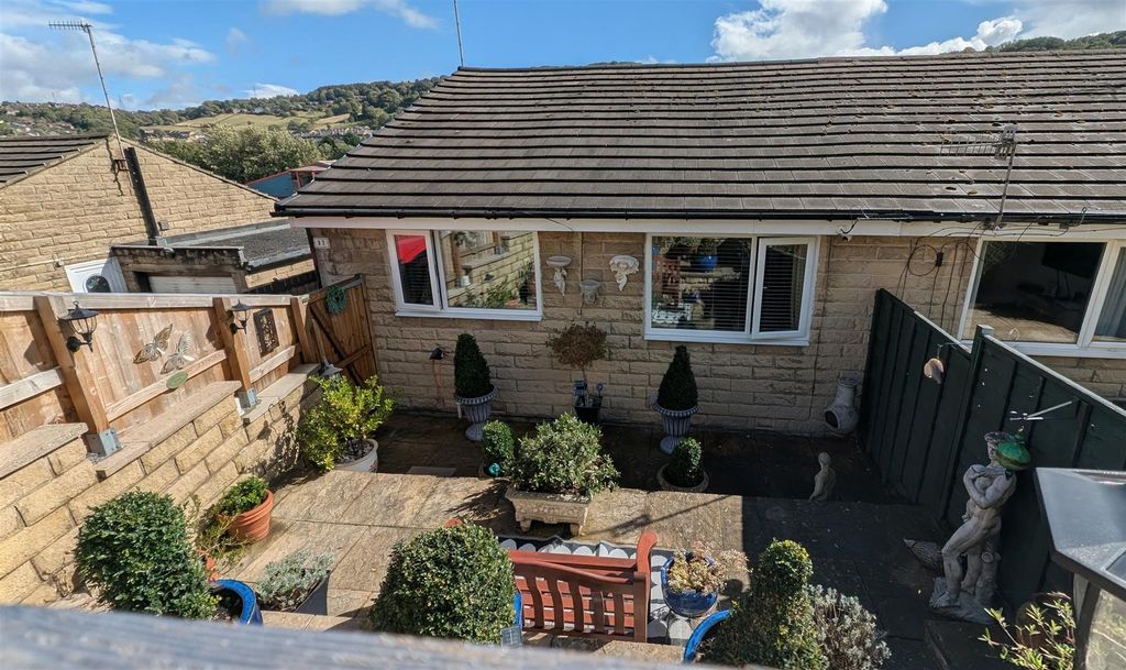 Property photo 2 of 21 1000028833.Jpg