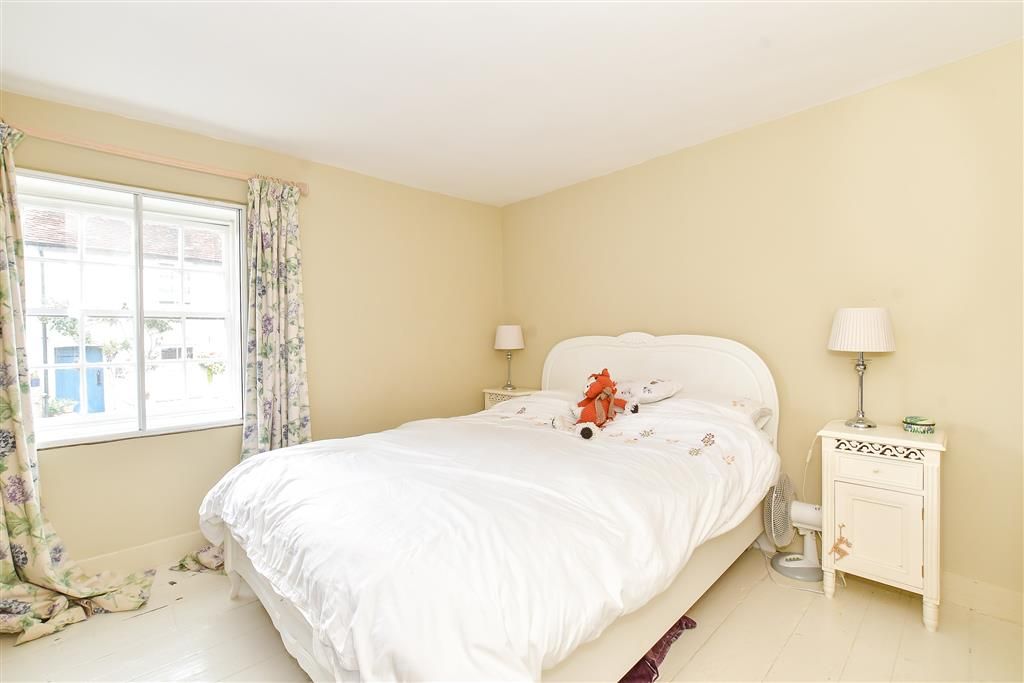 Property photo 2 of 13 Bedroom 1