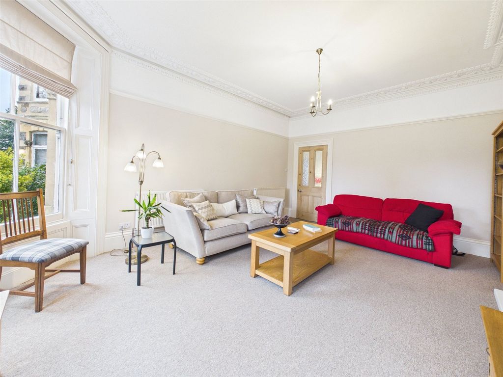 Property photo 3 of 21 Picture No. 28